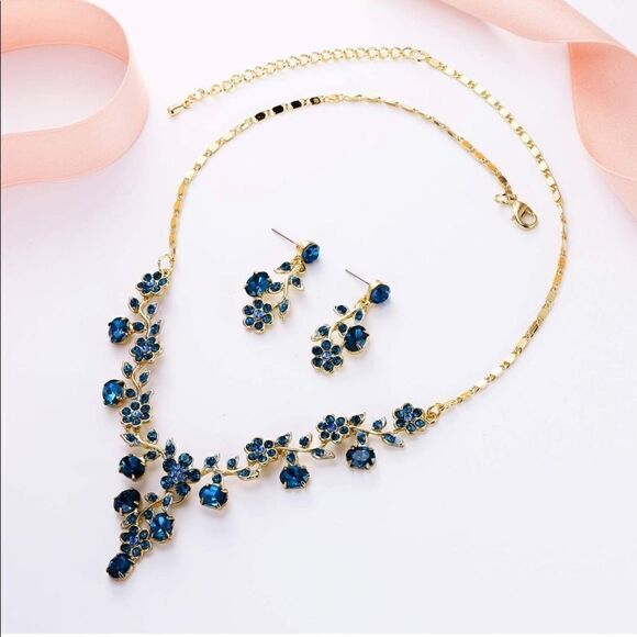 Yellow Gold & Blue Sapphire Austrian Crystal Flower Leaf Necklace & Earrings Set - Picture 4 of 6
